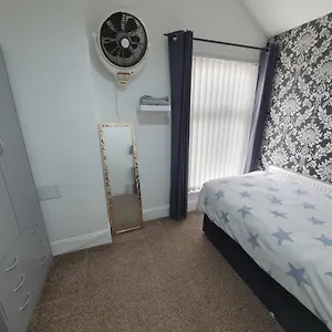 https://private-double-room-in-cardiff-for-girls-only.cardiffhotelswales.com